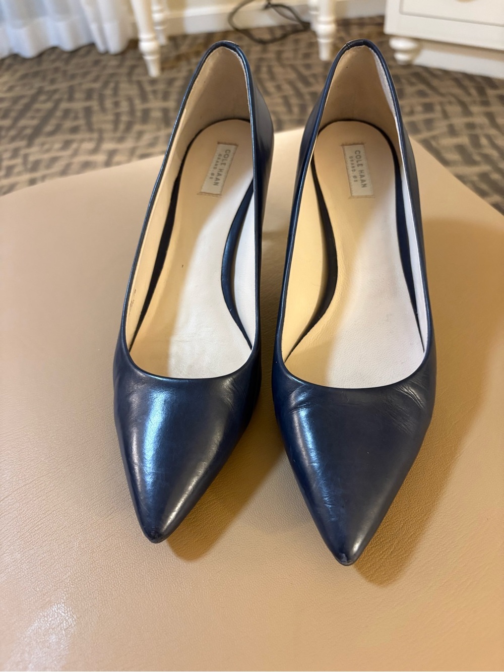 Cole Haan Women’s Classic Leather Navy Pumps. Sz 7B